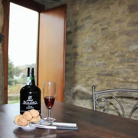 Sobreiro's In Douro Valley * 메사오프리오